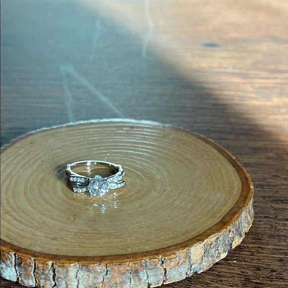 Moissanite 1ct Silver 925 Bow Ring size 9.5